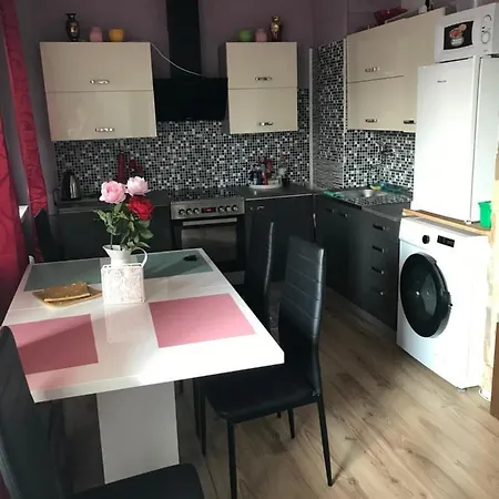 Apartment Cely Byt Rz Den Predem Most
